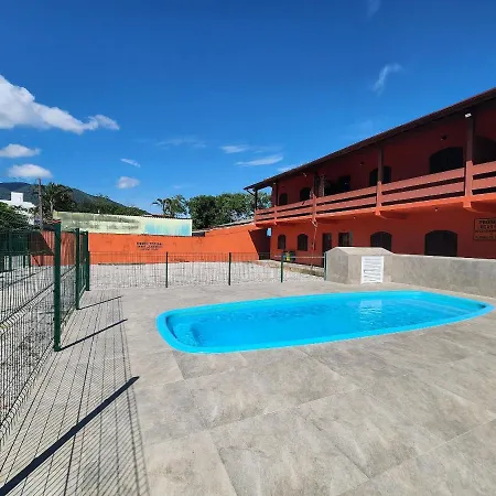 0001.05 - Maranduba - Apto - 2 Dormitório-Ar condicionado - 8 Pessoas - 2 Quadras Do Mar - Piscina - Wi-Fi (Excursão 96 Pessoas)-2